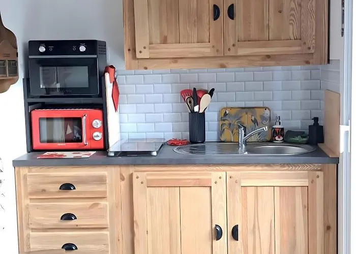 Comme A La Maison * Ducey-Les Cheris