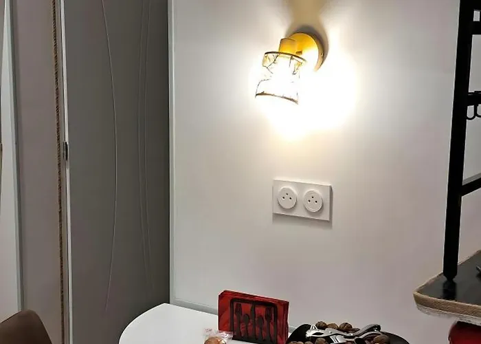 Comme A La Maison Ducey-Les Cheris